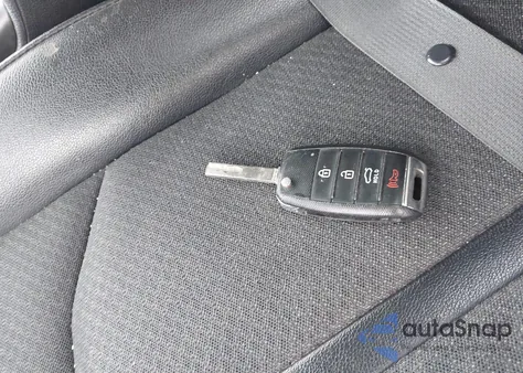 2018 Kia Optima S from USA, damaged, VIN 5XXGT4L36JG203848